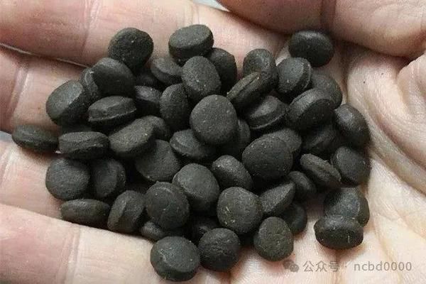 龍魚爛鱗要拔掉鱗片嗎怎么治：龍魚爛鱗怎么辦