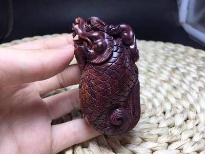 龍魚手把件寓意好嗎：翡翠龍魚手把件寓意好嗎 龍魚手把件寓意好嗎：翡翠龍魚手把件寓意好嗎 龍魚百科 第2張
