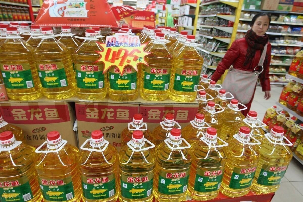 金龍魚保質期多久2年了還能吃嗎【金龍魚保質期2年了還能吃嗎】