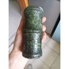 玉材質龍擺件的價格范圍是多少？