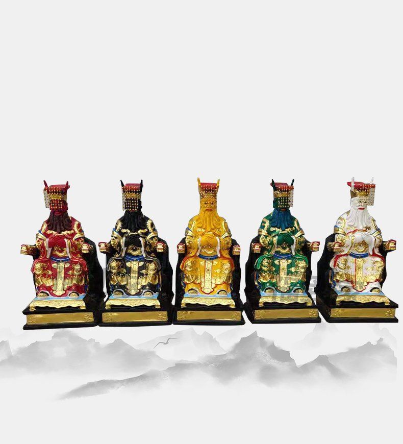 龍王爺?shù)娜齻€神像