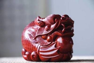 一、龍的寓意（龍魚把件融合了龍和魚的元素，具有多種寓意）