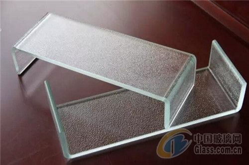 熱彎魚缸，如何維護熱彎魚缸衛(wèi)生熱彎魚缸的爆缸原因分析