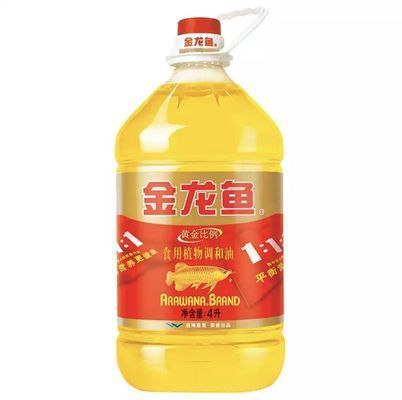 紅龍魚適宜的飼料種類：紅龍魚專用飼料品牌推薦