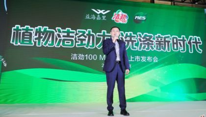 金龍魚喜歡吃什么魚，金龍魚專用餌料品牌推薦金龍魚活餌飼養(yǎng)注意事項