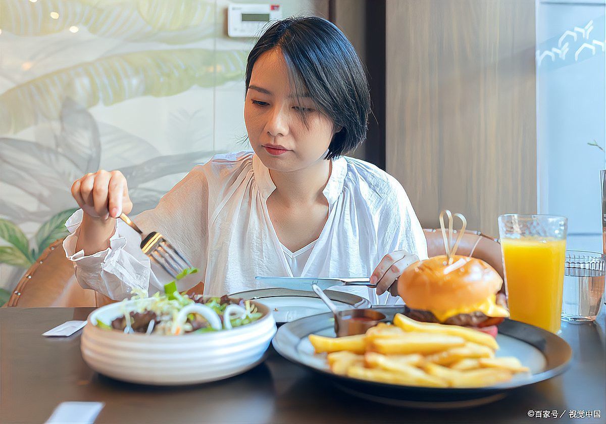 如何申請金龍魚的餐補福利？