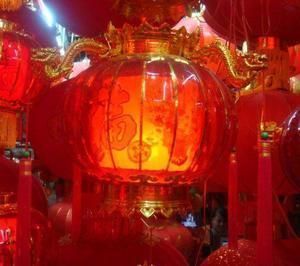 紅龍魚燈光怎么擺放好看（為了使紅龍魚魚缸看起來更加美觀，通過這些技巧） 紅龍魚燈光怎么擺放好看（為了使紅龍魚魚缸看起來更加美觀，通過這些技巧） 龍魚百科 第3張