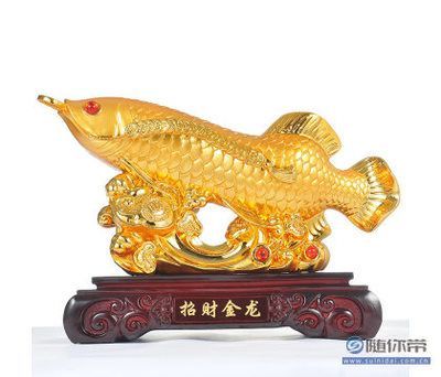 招財龍魚擺件適合什么人（招財龍魚擺件適合哪些人群）