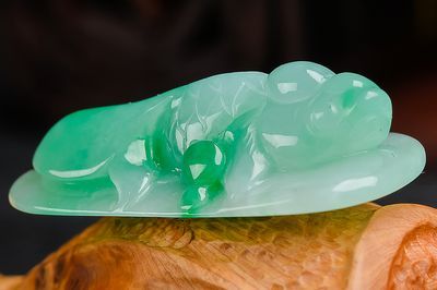 雕刻龍魚的寓意和象征是什么意思（玉雕龍魚的寓意和象征）