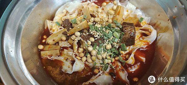 金龍魚吃牛肉嗎：金龍魚可以吃牛肉,喂食注意事項,1.龍魚可以吃牛肉嗎