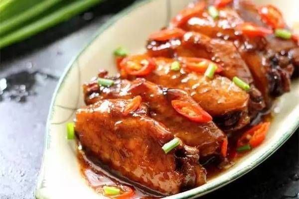 魚缸幾天換水好一點,夏季魚缸換水頻率冬季魚缸換水技巧 龍魚百科 第1張 魚缸幾天換水好一點,夏季魚缸換水頻率冬季魚缸換水技巧 魚缸幾天換水好一點,夏季魚缸換水頻率冬季魚缸換水技巧 龍魚百科 第1張