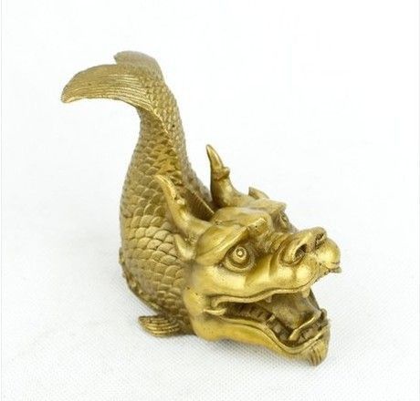 如何選擇適合的龍頭魚尾擺件？