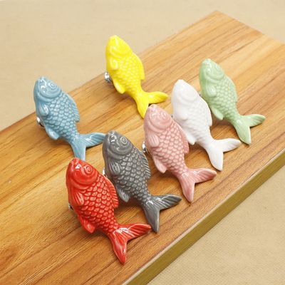 龍魚虎魚喂食活小草魚