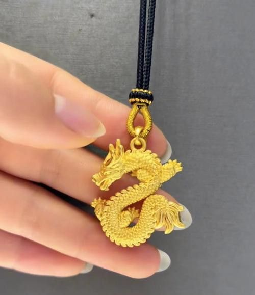 還有哪些品牌聯名產品使用了金龍元素？