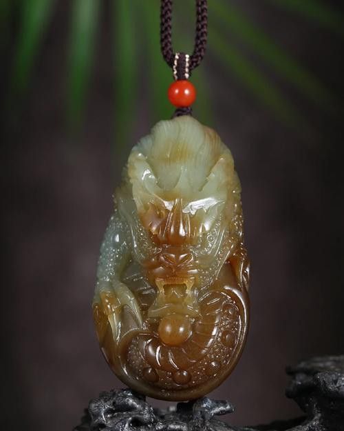 哪個品牌的龍吊墜評價最好？