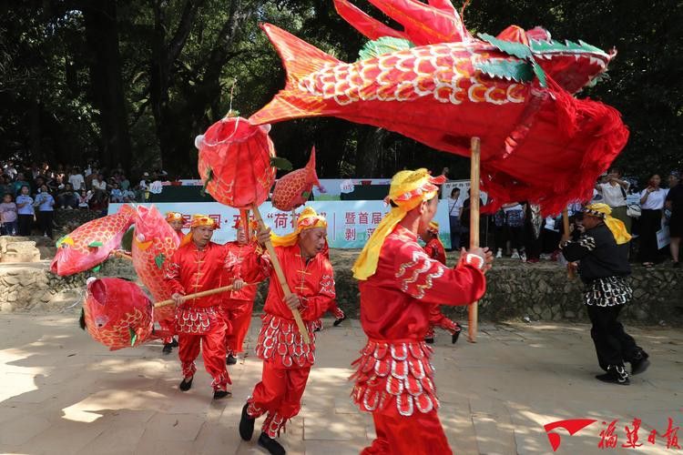 五夫龍魚戲