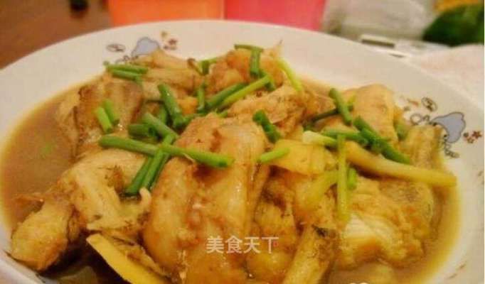 龍魚的做法視頻：紅燒龍魚的家常做法，酸甜番茄龍魚的做法