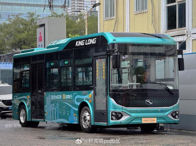 金龍M8地鐵巴士有哪些配置可選？