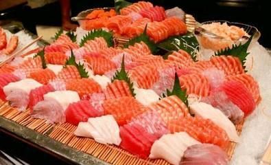 龍魚吃自助餐會不會撐死，龍魚吃自助餐會撐死嗎
