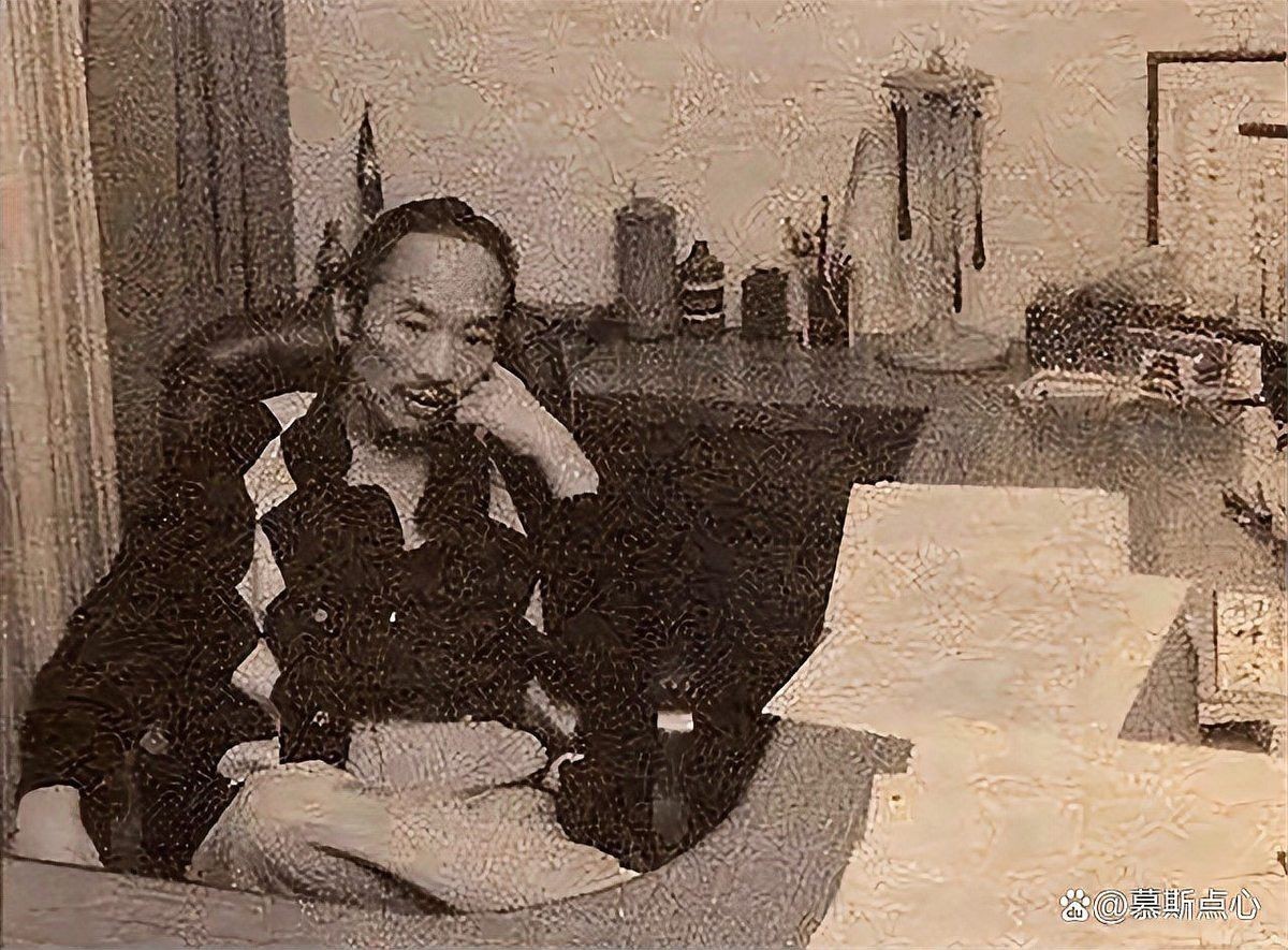 能提供更多古龍罕見老照片嗎？