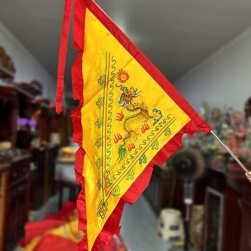 有哪些適合送禮的紅龍旗紀(jì)念品？