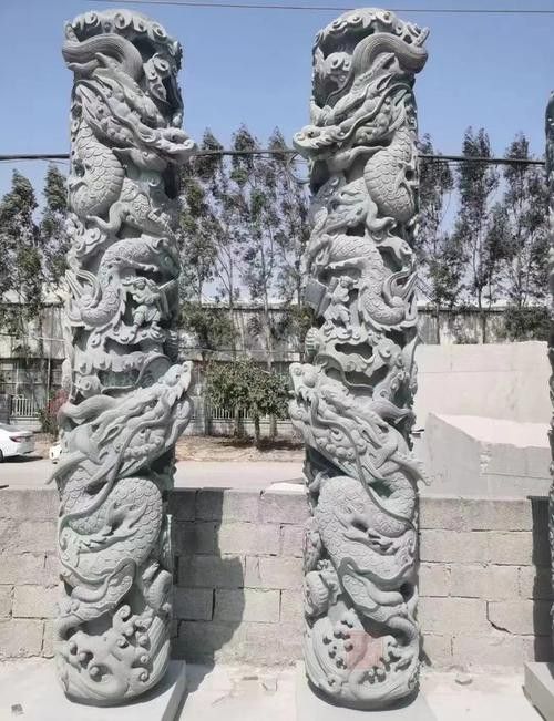 給我一些龍柱設計的案例