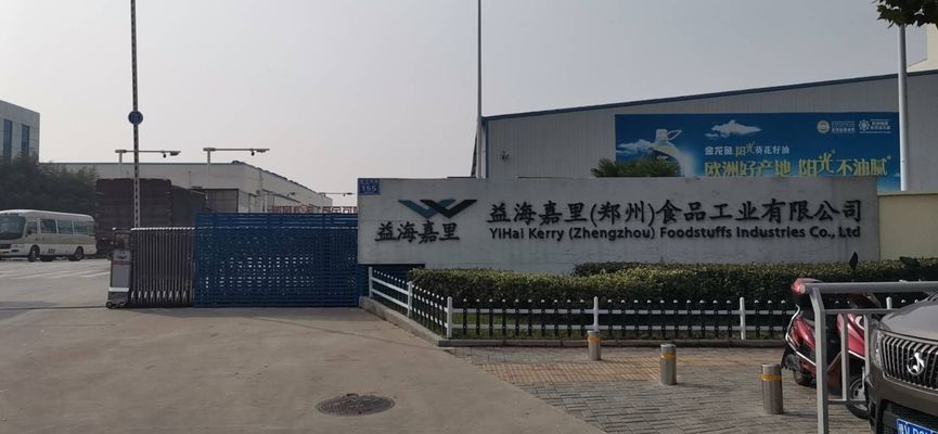 杰西卡恐龍魚繁殖期飼料選擇：杰西卡恐龍魚繁殖期的飼料選擇應當注重營養的全面性和均衡性