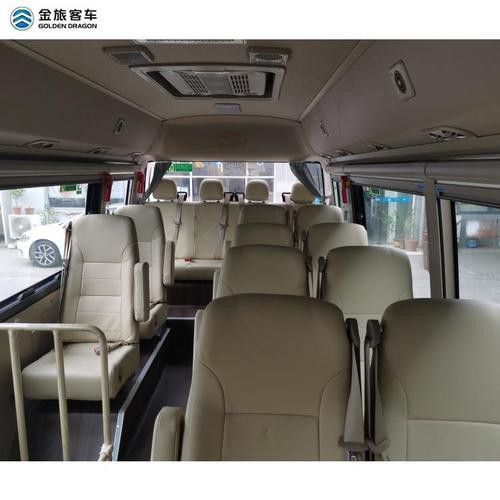 官方標(biāo)配的金龍19座中巴車內(nèi)飾圖片