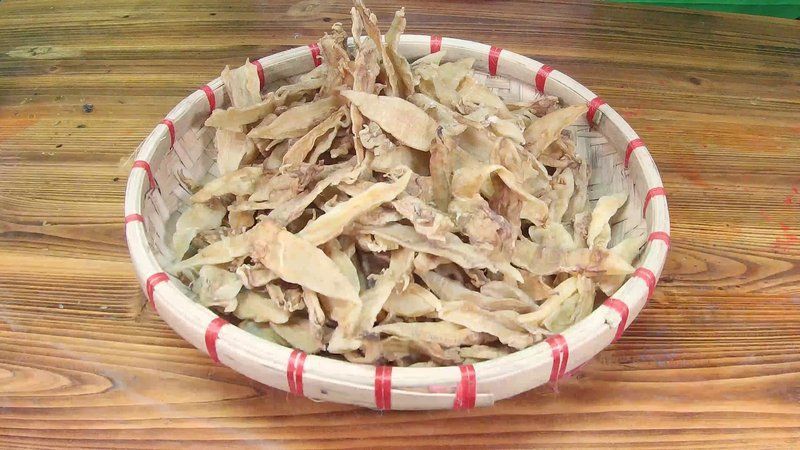 金龍魚膠1300一斤貴嗎