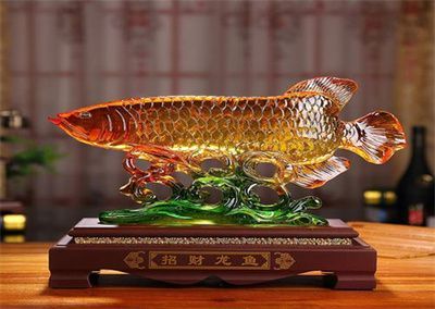 招財龍魚擺件如何擺放（招財龍魚擺件在中國傳統(tǒng)文化中具有深厚寓意的寓意）