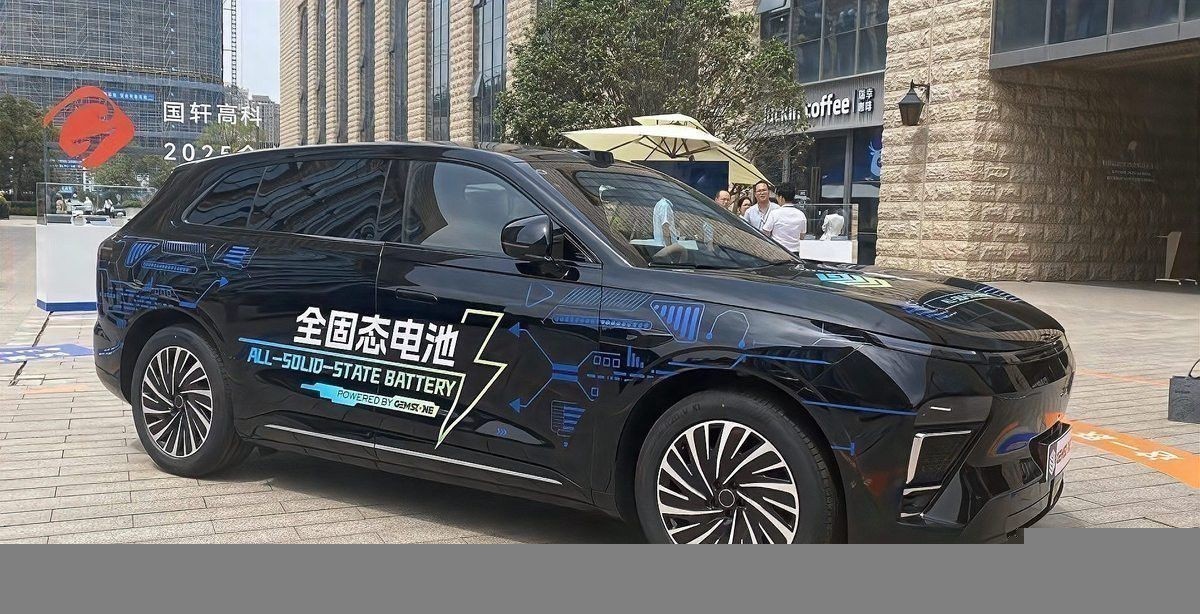 金龍羽固態電池的充電速度如何？
