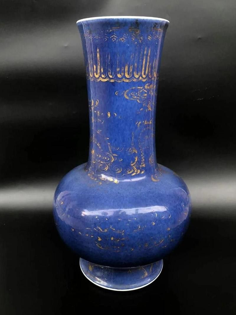藍底金龍紋瓷器的收藏價值如何？
