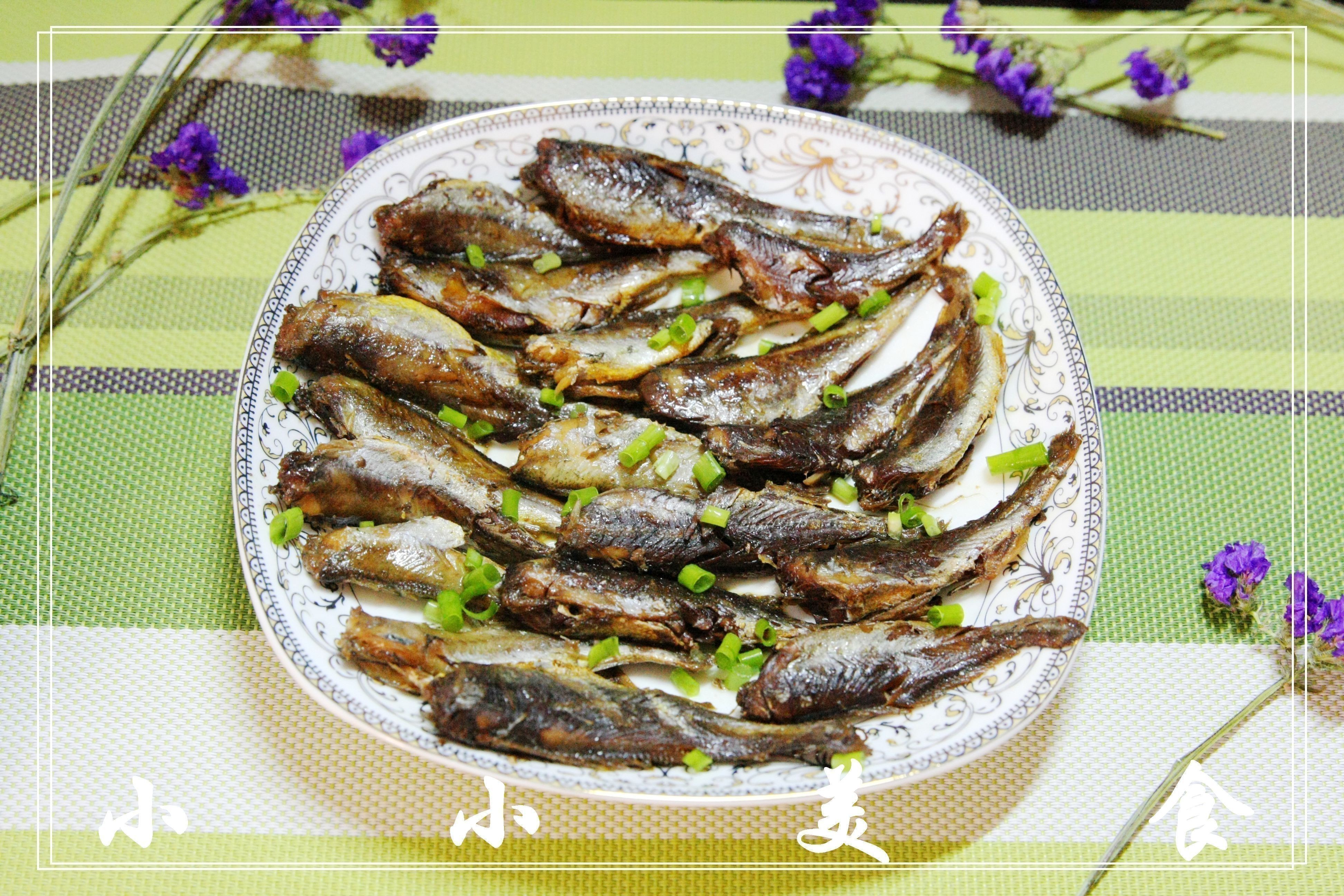 小龍魚吃魚嗎？怎么喂好？：小龍魚會(huì)吃魚嗎喂養(yǎng)小龍魚時(shí)需要注意哪些事項(xiàng) 小龍魚吃魚嗎？怎么喂好？：小龍魚會(huì)吃魚嗎喂養(yǎng)小龍魚時(shí)需要注意哪些事項(xiàng) 龍魚百科 第1張