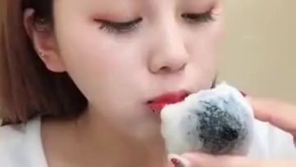 龍魚把件寓意：龍魚吃了大白片會(huì)怎么樣