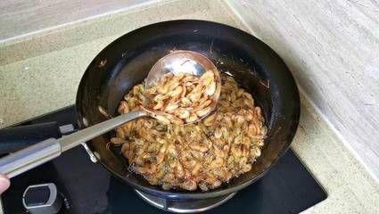 龍魚喂河蝦需要剝皮嗎為什么：龍魚喂河蝦是否需要剝皮？