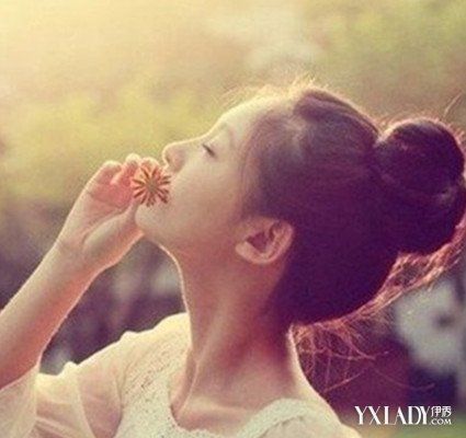 龍魚缸背景圖用漫畫影響發色嗎為什么：龍魚缸背景圖用漫畫影響發色嗎