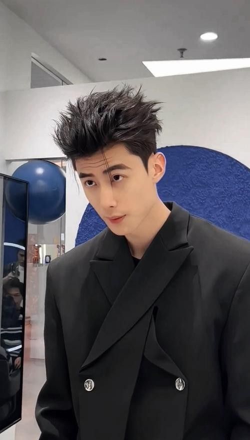 龍須背頭適合什么發質？ 龍須背頭適合什么發質？ 龍魚百科 第3張