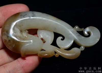 龍魚戲水：\"龍魚戲水\"是一個涵蓋了藝術、文化、娛樂等多個領域的概念 龍魚戲水：\"龍魚戲水\"是一個涵蓋了藝術、文化、娛樂等多個領域的概念 龍魚百科 第1張