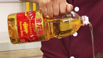 金龍魚加多少鹽：養金龍魚時，加鹽的量和頻率需謹慎考慮，不會對金龍魚健康造成負面影響