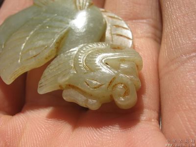 魚身龍頭是什么紋身：魚龍玉佩在歷史時期都有所發現和制作，新石器時代到清代