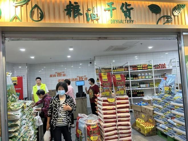 金龍魚擺在辦公室什么位置？：金龍魚在辦公室中擺放位置有講究 金龍魚擺在辦公室什么位置？：金龍魚在辦公室中擺放位置有講究 龍魚百科 第5張