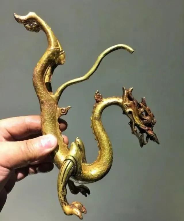如何判斷金龍古董的價值？