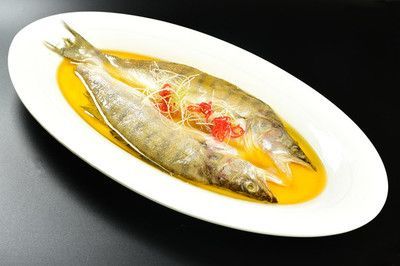 天山雪龍魚好吃嗎（天山雪龍魚不僅味道鮮美而且營養價值高而且營養高）