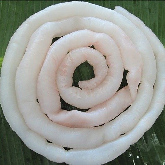 鱘龍魚清蒸 白色筋
