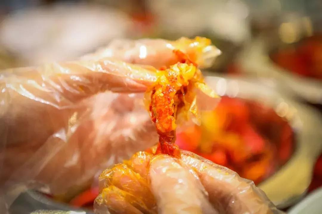 40厘米銀龍魚多久喂一次飼料：銀龍魚的喂食指南