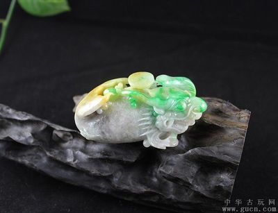 翡翠龍魚擺件（翡翠風(fēng)水魚擺件圖片大全） 翡翠龍魚擺件（翡翠風(fēng)水魚擺件圖片大全） 龍魚百科 第3張