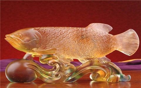 金龍魚招財鎮宅（金龍魚招財鎮宅的傳說源于中國民間信仰和文化傳統）