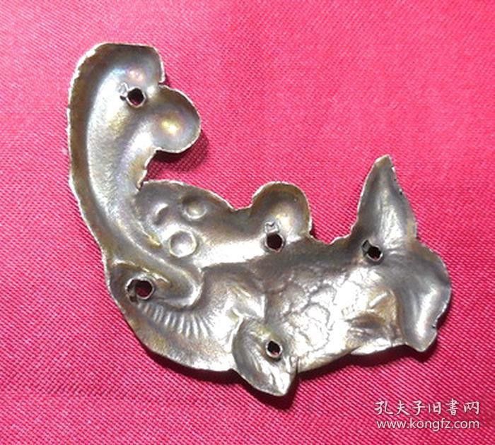 如何鑒別魚化龍飾品的真偽？