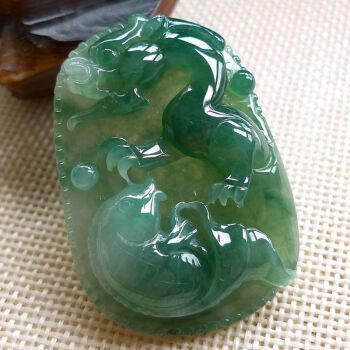 翡翠龍魚擺件怎么擺（關于翡翠龍魚擺件擺放的建議）