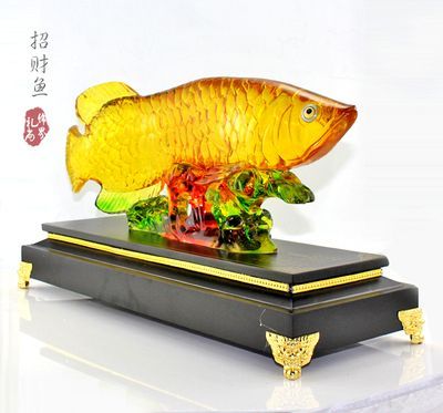 金龍魚擺件頭朝哪擺放：客廳金龍魚擺件擺放位置-愛問生活常識(shí)